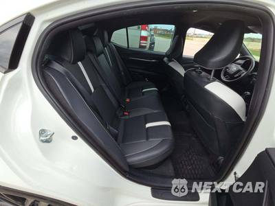 2025 Toyota Camry SE - zdjęcie 16 z 23 - miniatura