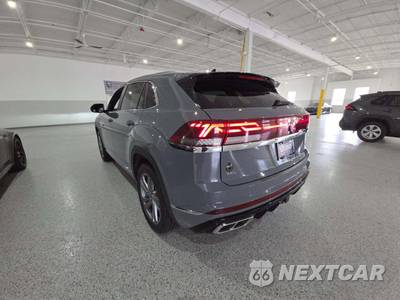2024 Volkswagen Atlas Cross Sport 2.0T SEL R-Line - zdjęcie 2 z 20 - miniatura