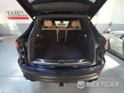 2022 Porsche Cayenne Platinum Edition - zdjęcie 14 z 21 - miniatura