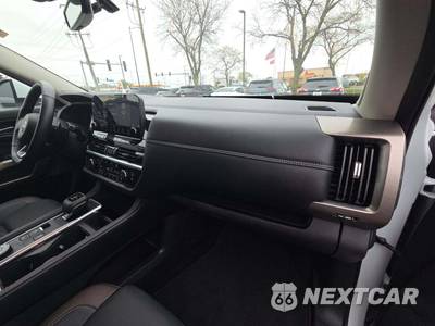 2025 Nissan Pathfinder Platinum - zdjęcie 19 z 20 - miniatura