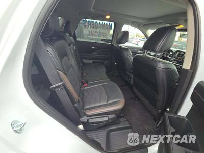 2025 Nissan Pathfinder Platinum - zdjęcie 16 z 20 - miniatura