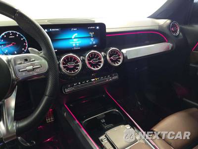 2022 Mercedes-Benz AMG GLB 35 4MATIC - zdjęcie 10 z 21 - miniatura