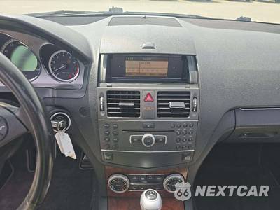 2011 Mercedes-Benz C 300 4MATIC - zdjęcie 7 z 28 - miniatura