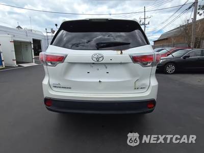 2016 Toyota Highlander LE Plus - zdjęcie 4 z 36 - miniatura