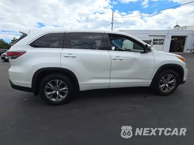 2016 Toyota Highlander LE Plus - zdjęcie 5 z 36 - miniatura