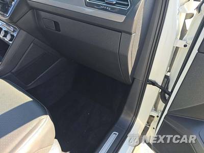 2021 Volkswagen Tiguan SE R-Line Black - zdjęcie 16 z 25 - miniatura