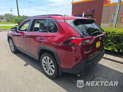 2020 Toyota RAV4 XLE Premium - zdjęcie 2 z 21 - miniatura