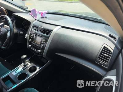 2015 Nissan Altima 2.5 SV - zdjęcie 19 z 23 - miniatura