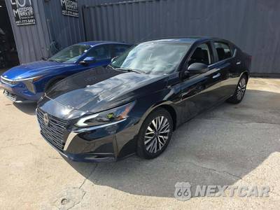 2025 Nissan Altima SV - zdjęcie 1 z 21 - miniatura
