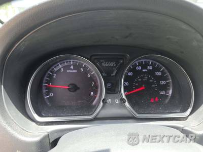 2016 Nissan Versa 1.6 SV - zdjęcie 9 z 24 - miniatura