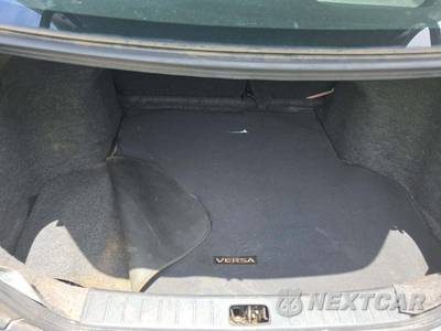 2016 Nissan Versa 1.6 SV - zdjęcie 14 z 24 - miniatura