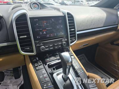 2018 Porsche Cayenne Platinum Edition - zdjęcie 10 z 22 - miniatura