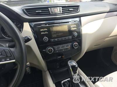 2017 Nissan Rogue Sport S - zdjęcie 10 z 24 - miniatura