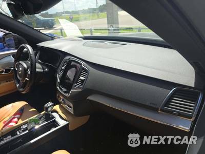 2017 Volvo XC90 T6 Momentum 7-Passenger - zdjęcie 20 z 28 - miniatura