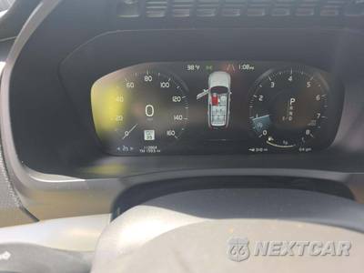 2017 Volvo XC90 T6 Momentum 7-Passenger - zdjęcie 9 z 28 - miniatura