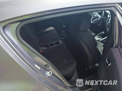 2012 Hyundai Veloster w/Black Interior - zdjęcie 16 z 23 - miniatura