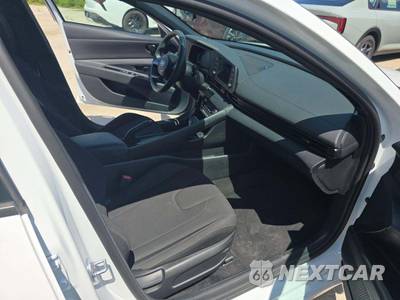 2026 Hyundai Elantra SEL Sport - zdjęcie 18 z 21 - miniatura
