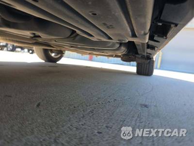 2015 Toyota Sienna XLE 8-Passenger 119.3" WB - zdjęcie 7 z 27 - miniatura