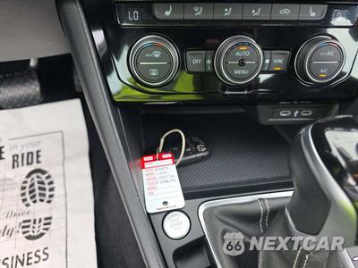 2024 Volkswagen Jetta SE - zdjęcie 8 z 22 - miniatura