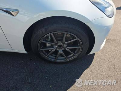 2019 Tesla Model 3 Standard Range Plus - zdjęcie 22 z 22 - miniatura