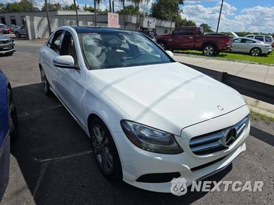 2017 Mercedes-Benz C 300 Sedan - zdjęcie 4 z 23 - miniatura