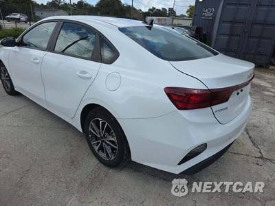 2024 Kia Forte LXS - zdjęcie 2 z 23 - miniatura