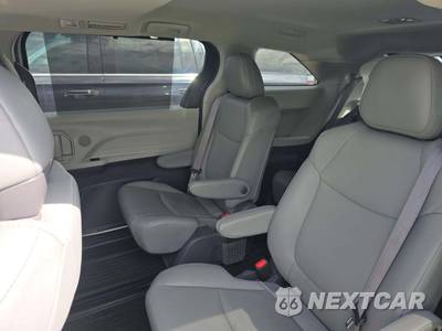 2021 Toyota Sienna XLE 7-Passenger 120.5" WB - zdjęcie 13 z 23 - miniatura
