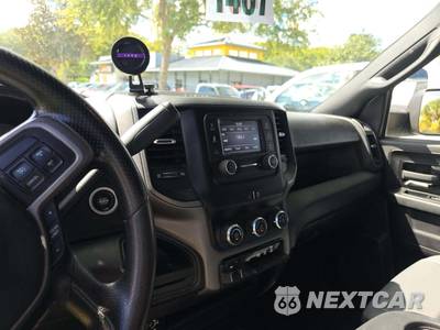 2022 Ram 2500 Tradesman Crew Cab Long Bed - zdjęcie 10 z 24 - miniatura