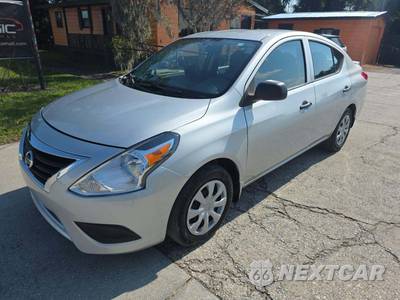 2015 Nissan Versa S Plus - zdjęcie 1 z 22 - miniatura