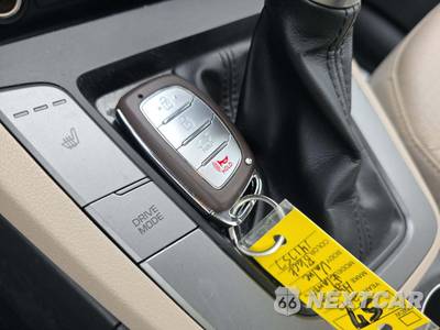 2017 Hyundai Elantra Value Edition Sedan - zdjęcie 8 z 24 - miniatura