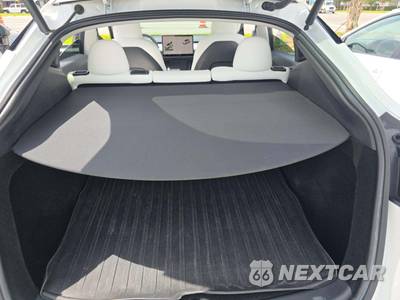 2022 Tesla Model Y Performance - zdjęcie 14 z 24 - miniatura