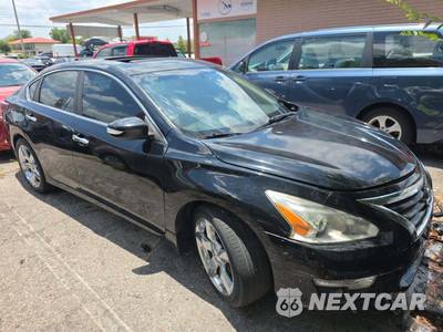 2013 Nissan Altima 2.5 SV Sedan - zdjęcie 4 z 23 - miniatura