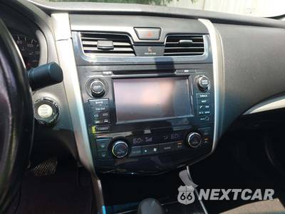 2013 Nissan Altima 2.5 SV Sedan - zdjęcie 10 z 23 - miniatura
