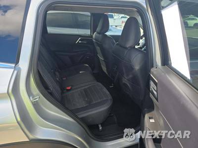 2025 Mitsubishi Outlander SE - zdjęcie 17 z 24 - miniatura