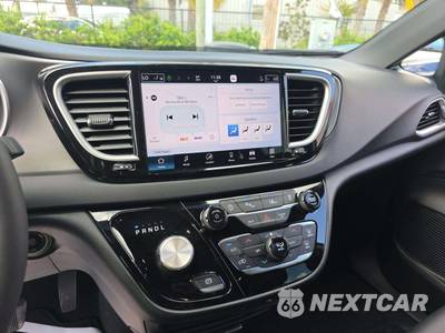2027 Chrysler Pacifica Select 121.6" WB - zdjęcie 10 z 22 - miniatura