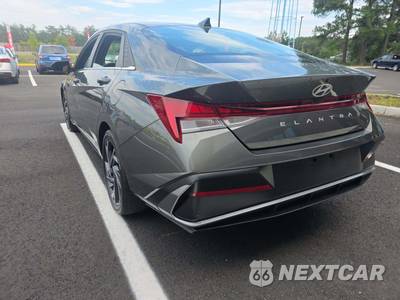 2025 Hyundai Elantra SEL Convenience - zdjęcie 2 z 25 - miniatura