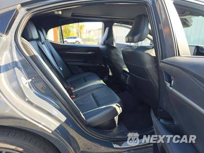 2025 Toyota Camry XSE - zdjęcie 16 z 28 - miniatura
