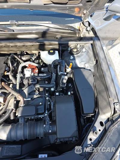 2025 Toyota Camry XSE - zdjęcie 26 z 28 - miniatura