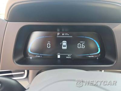 2025 Hyundai Elantra SEL Sport - zdjęcie 9 z 23 - miniatura