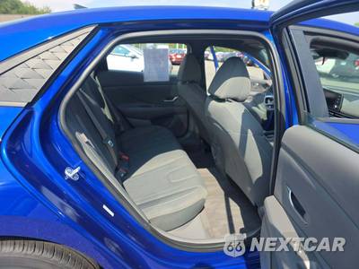 2025 Hyundai Elantra SEL Sport - zdjęcie 16 z 23 - miniatura