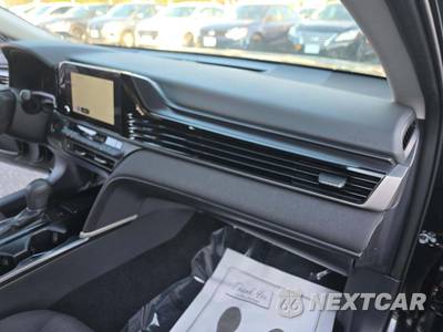 2025 Toyota Camry LE - zdjęcie 19 z 27 - miniatura
