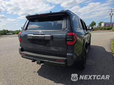 2025 Toyota 4Runner SR5 - zdjęcie 3 z 25 - miniatura