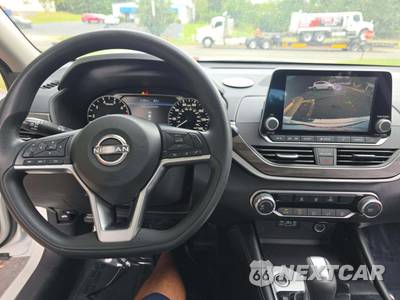 2023 Nissan Altima SV - zdjęcie 10 z 23 - miniatura