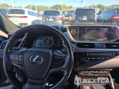 2019 Lexus ES 300h Luxury - zdjęcie 10 z 26 - miniatura