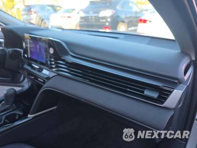 2025 Toyota Camry LE - zdjęcie 19 z 26 - miniatura