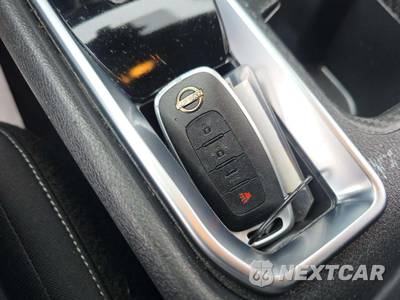 2025 Nissan Sentra SV - zdjęcie 8 z 30 - miniatura