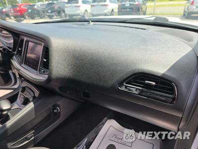 2023 Dodge Challenger SXT - zdjęcie 19 z 23 - miniatura