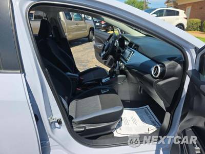 2025 Nissan Versa SV - zdjęcie 18 z 26 - miniatura