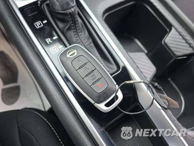 2025 Nissan Sentra SV - zdjęcie 8 z 24 - miniatura