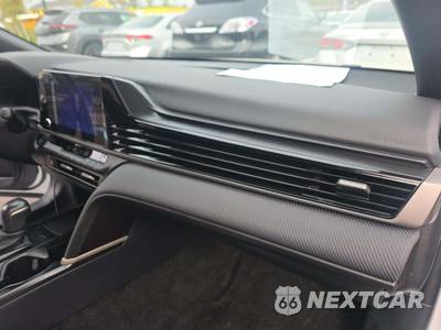 2025 Toyota Camry SE - zdjęcie 19 z 26 - miniatura